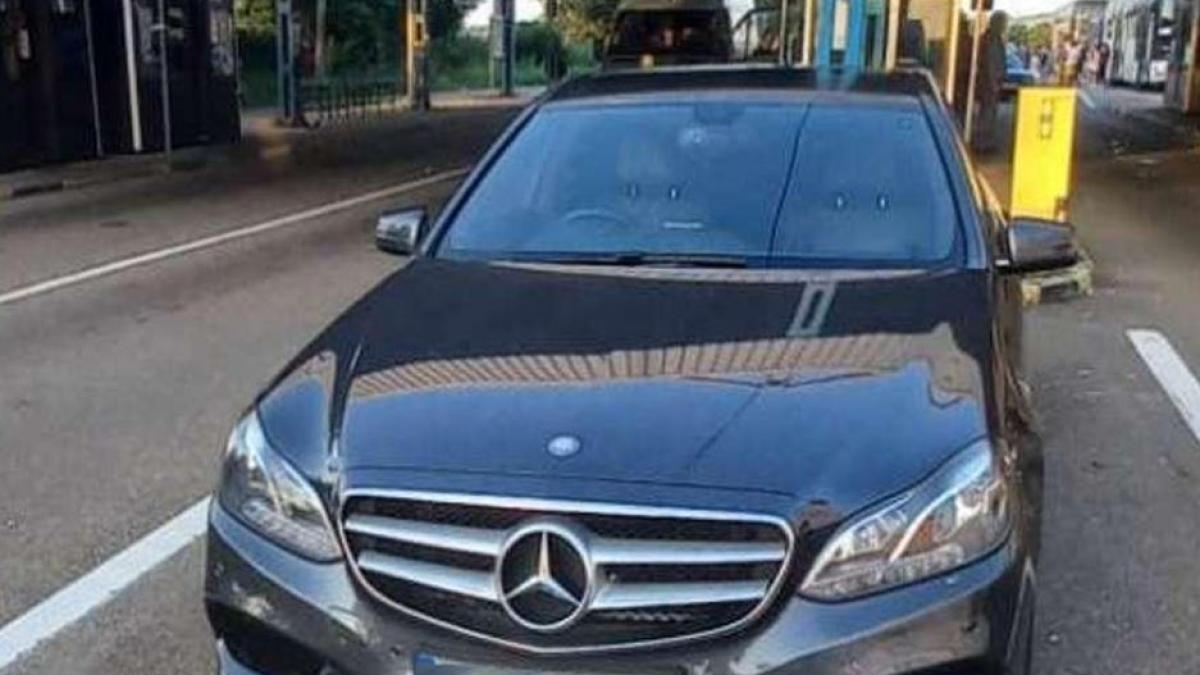mercedes-benz-furat-din-marea-britanie--retinut-in-vama-albita--un-sofer-a-ramas-pieton