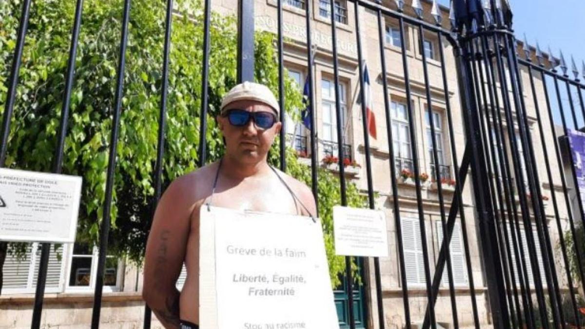 franta--roman-in-greva-foamei--deoarece-nu-poate-primi-permisul-de-conducere-nu-am-alta-optiune