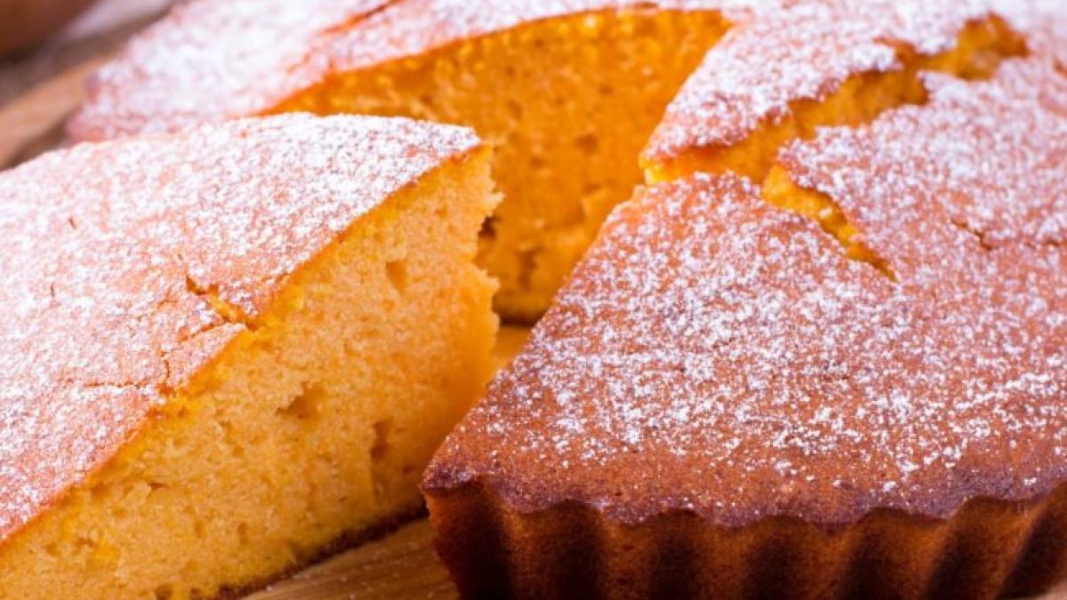 placinta-cu-mere-si-portocale--descoperiti-un-deliciu-culinar-de-zile-mari--o-felie-are-doar-170-de-caloriiprc-c2prc-a0prc-c2prc-a0