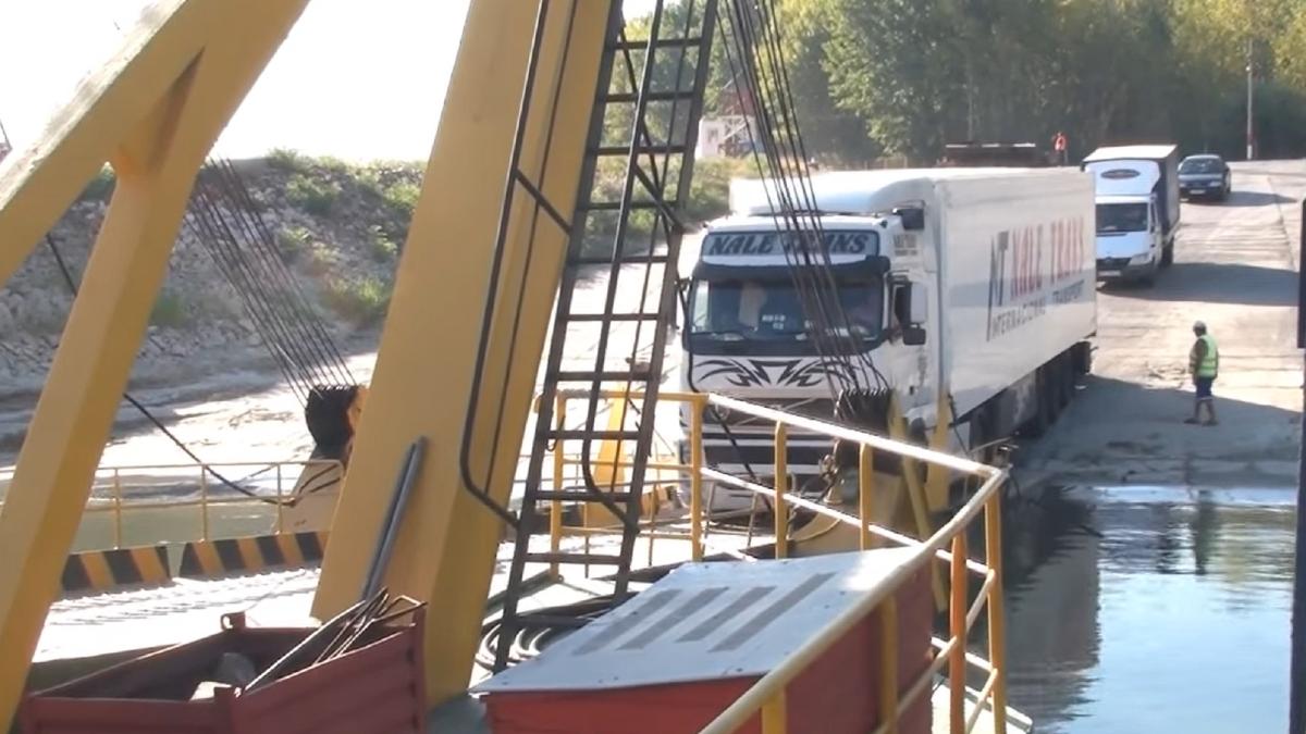 vama-bechet-se-redeschide-pentru-turisti-de-la-1-august--este-folosita-pentru-drumul-catre-grecia