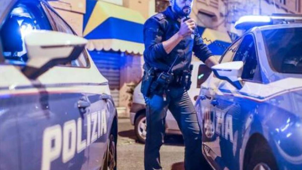 italia--un-roman-s-a-dat-in-spectacol-intr-un-bar--a-amenintat-patronii-si-a-incercat-sa-fure-arma-unui-politist