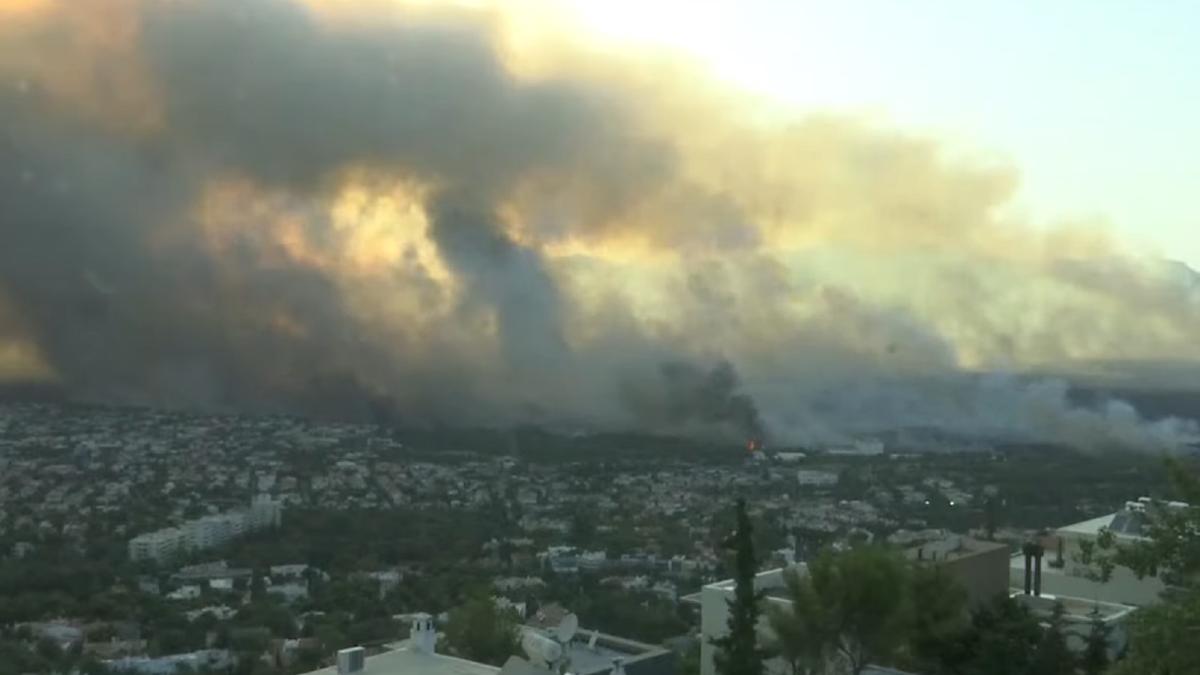 marturia-unei-romance-din-atena--devastata-de-incendii-prc-e2prc-80prc-9eaerul-era-irespirabil--am-crezut-ca-murim-cu-usile-inchiseprc-e2prc-80prc-9d