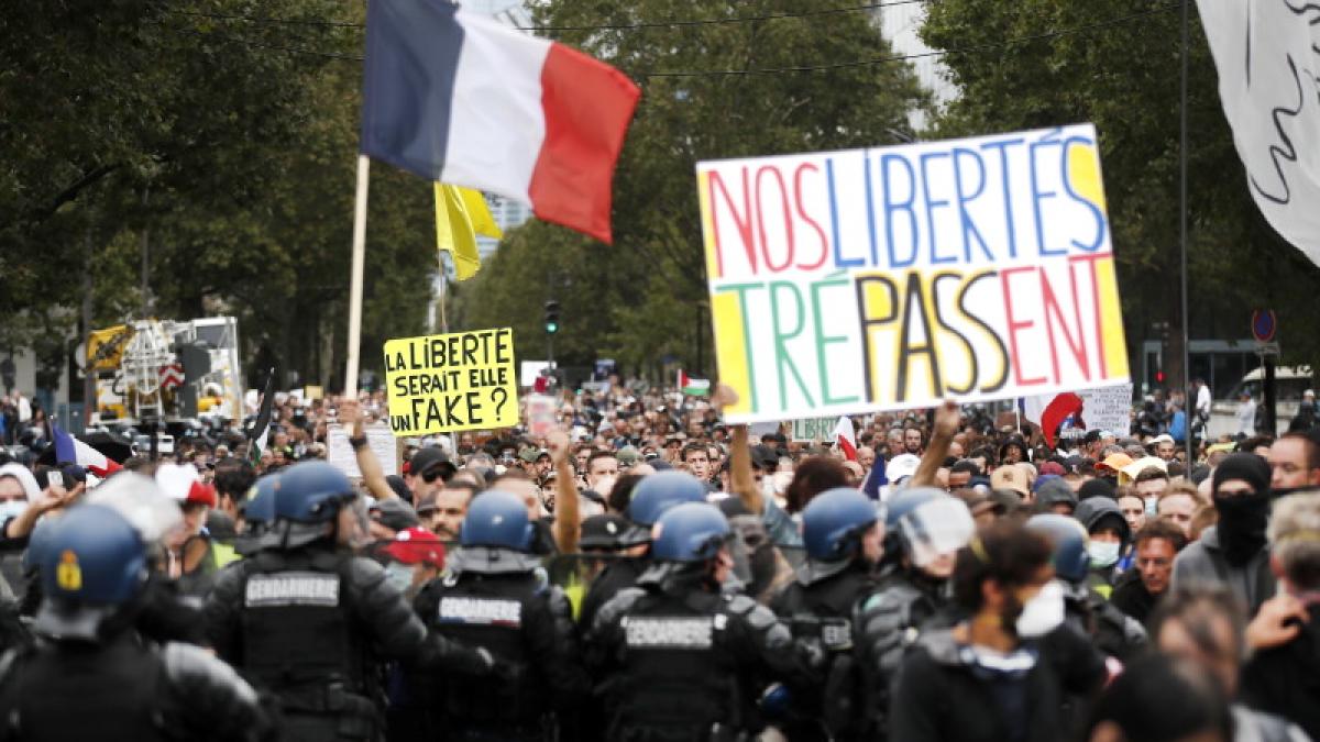 protest-proteste-franta-paris