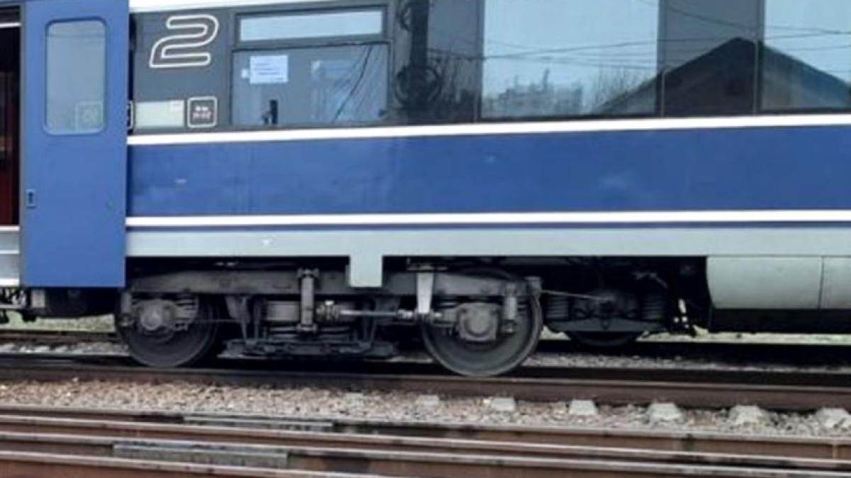 un-barbat--accidentat-de-un-tren-care-circula-pe-relatia-brasov---constantaprc-c2prc-a0