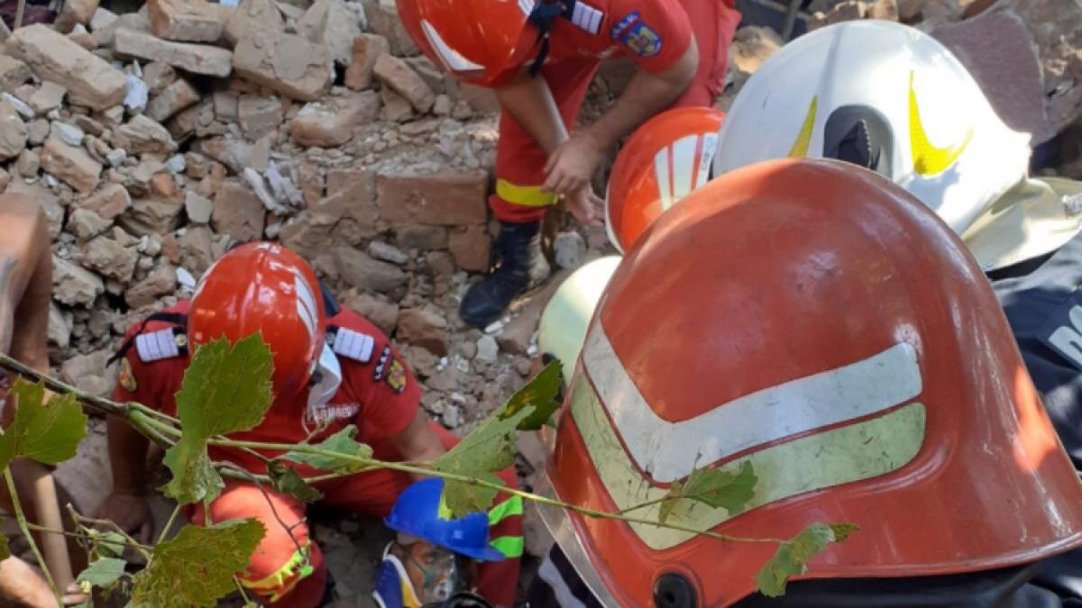 romani-zid-casa-dolj