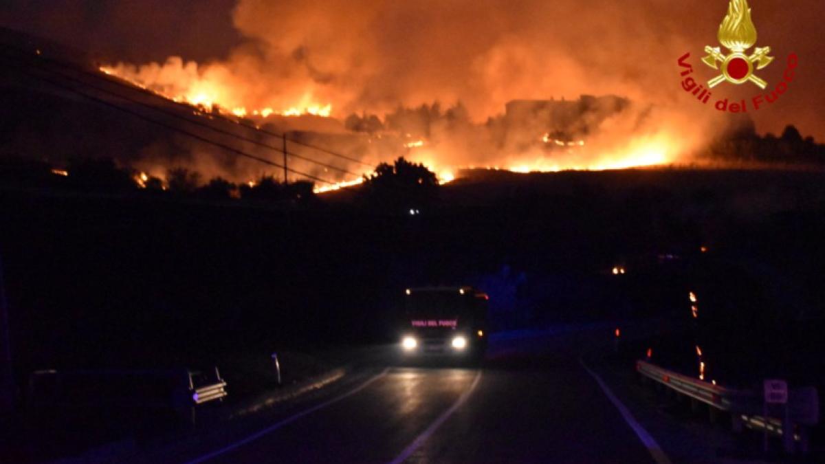 incendii-italia-pompieri-italia