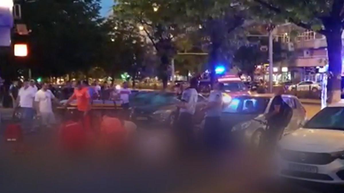 doi-frati-gemeni--de-doar-doi-ani--morti-dupa-ce-au-cazut-in-gol-de-la-etajul-10--mama-lor-facea-live-pe-facebook