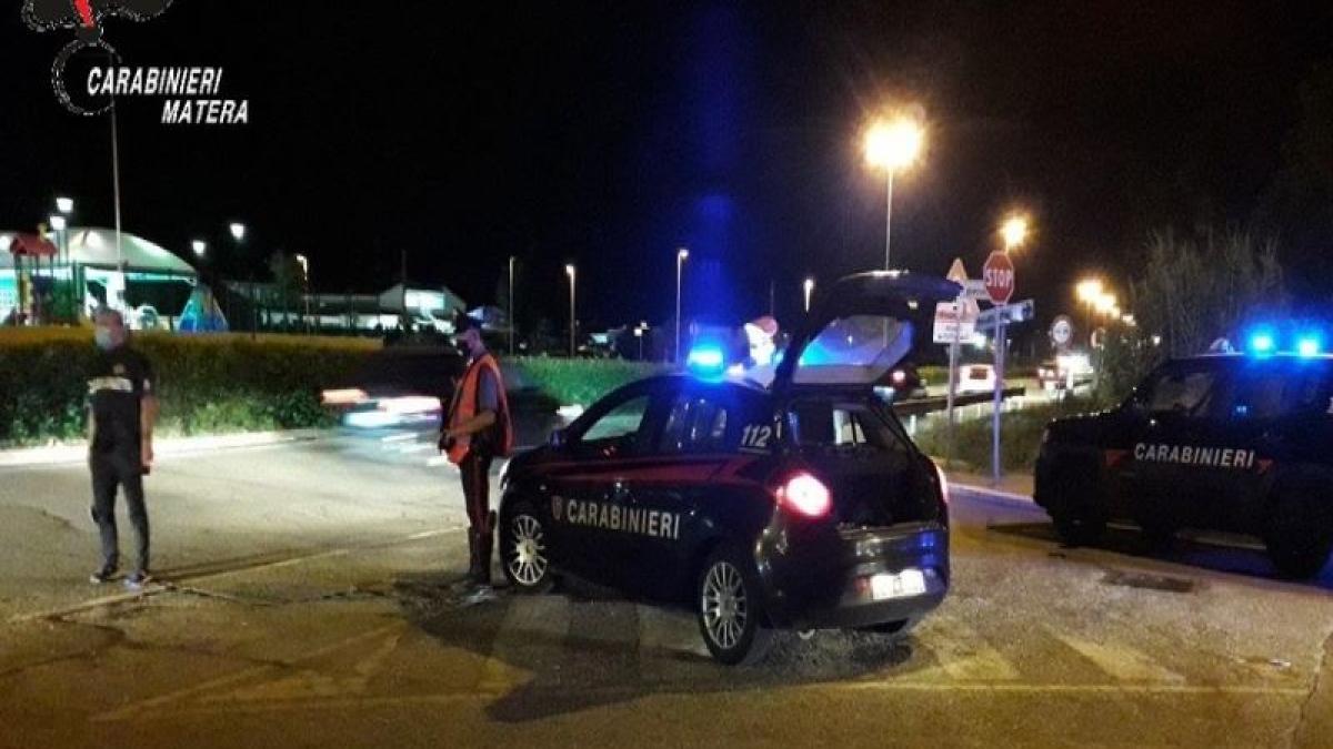 italia--romanca--amenintata-cu-moartea-chiar-de-fratele-ei--disperata--tanara-a-cerut-ajutorul-carabinierilor