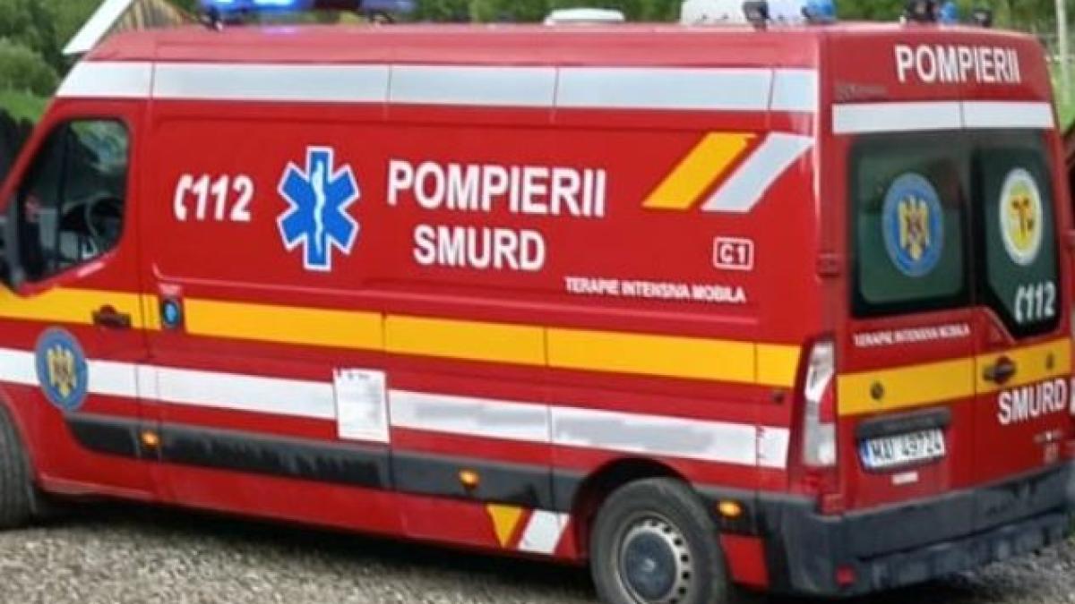 un-mort-si-patru-raniti--intr-un-accident-rutier-grav--masina-in-care-se-aflau-s-a-rasturnat--in-suceava