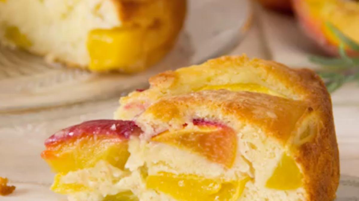 tarta-cu-iaurt-si-piersici--fara-unt--fara-ulei--un-desert-racoritor-si-parfumat