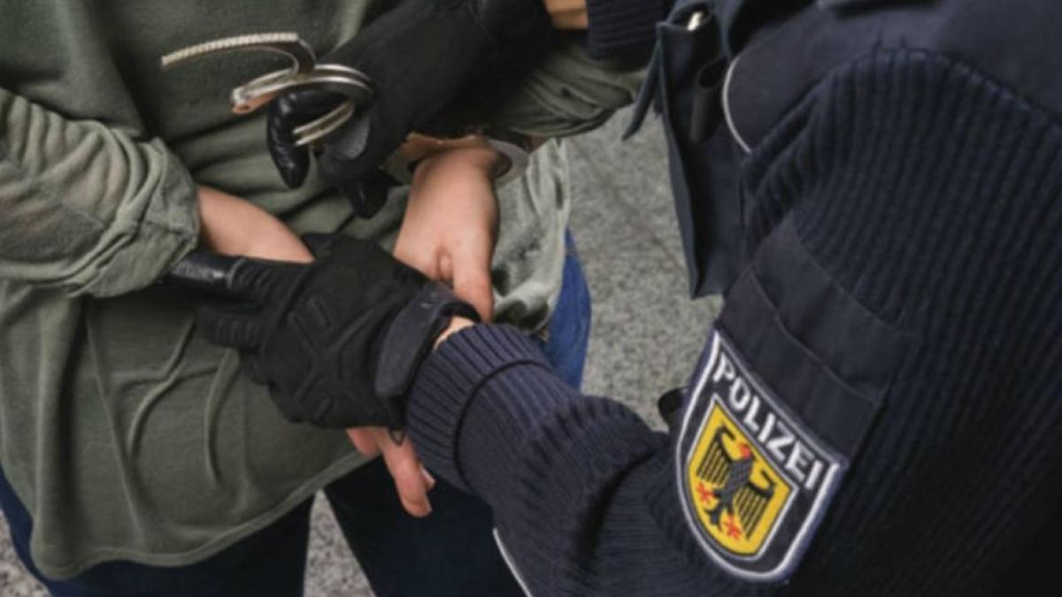 germania--roman--acuzat-de-crima--atacatorul-a-ucis-cu-un-topor-un-barbat-si-i-a-ranit-pe-cei-doi-copii-minori-ai-victimei