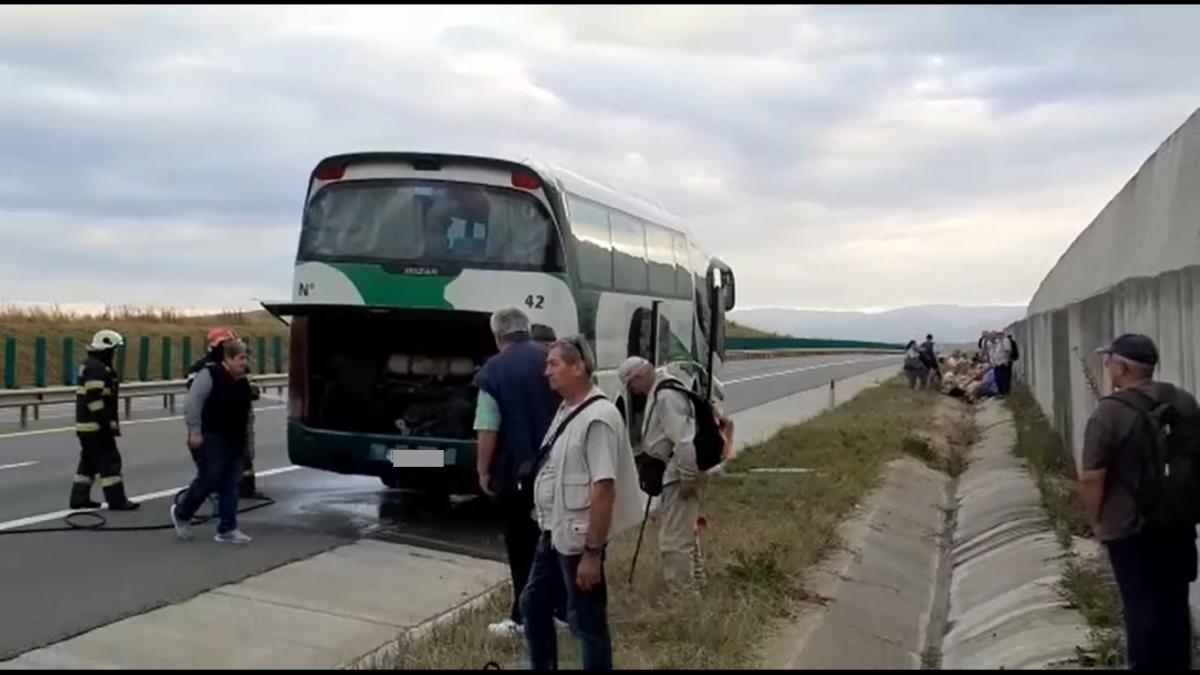 incendiu-autocar-autostrada-transilvania-isu-cluj-2
