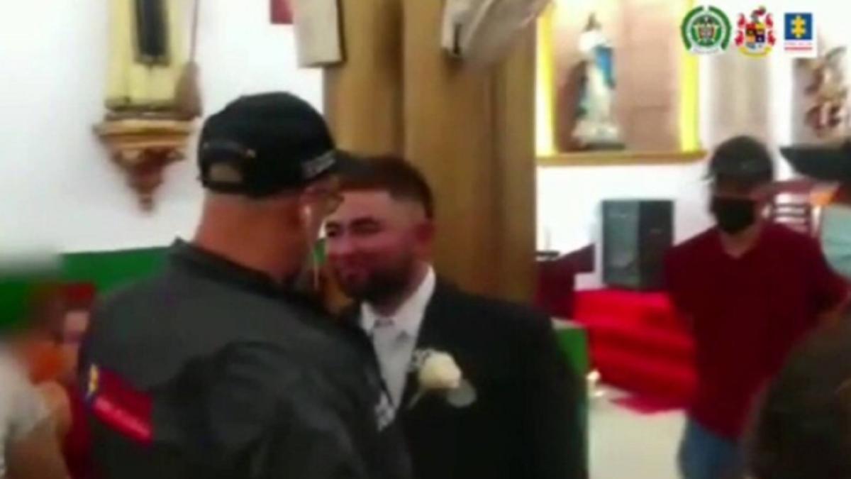 traficant-de-droguri--saltat-de-politisti-chiar-din-fata-altarului--individul-era-cautat-din-2017