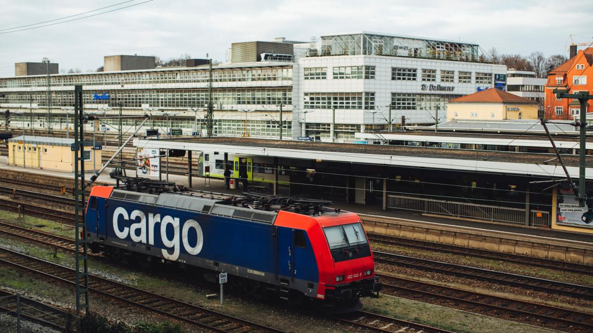 locomotiva-tren-romania