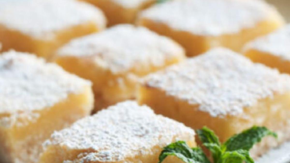 prajitura-super-cremoasa-cu-ricotta-si-iaurt--un-desert-usor--cu-doar-150-de-calorii