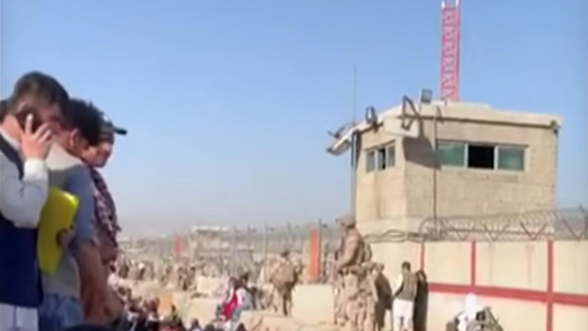 afganistan--bilantul-atacurilor-din-apropierea-aeroportului-de-la-kabul-a-crescut-la-cel-putin-13-morti-si-60-de-raniti