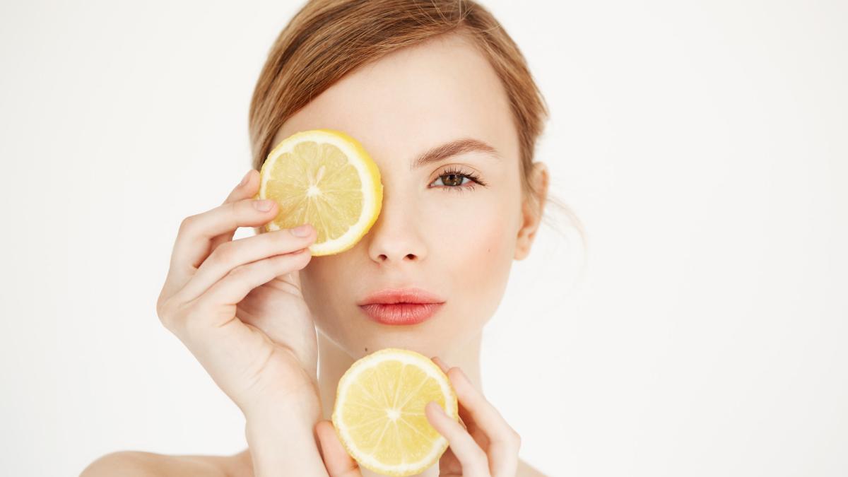 amesteca-bicarbonat-de-sodiu--zahar-si-zeama-de-lamaie-secretul-care-te-va-face-sa-stralucesti-a-fost-aflat