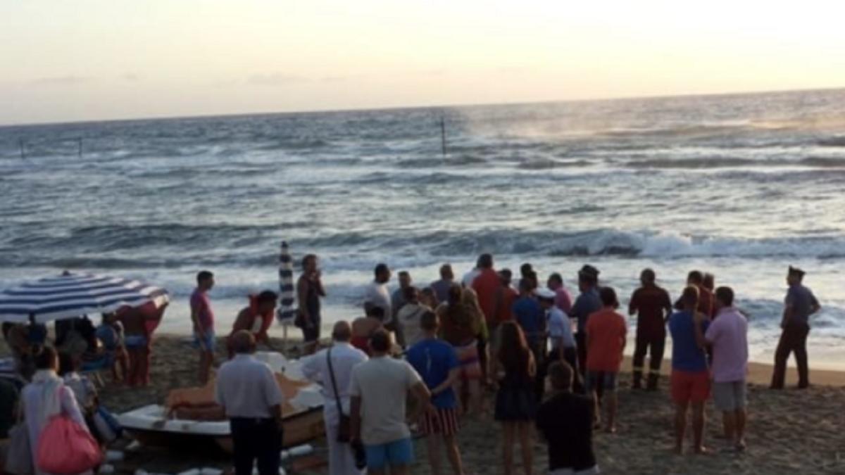 italia--roman--gasit-mort-pe-o-plaja--descoperirea-macabra-a-fost-facuta-de-un-turist