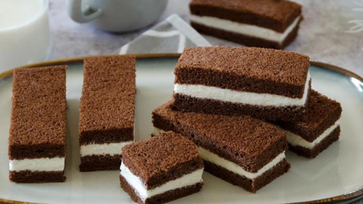 tort-kinder-felie-de-lapte--ai-nevoie-de-doar-cateva-ingrediente-iar-rezultatul-e-fabulos