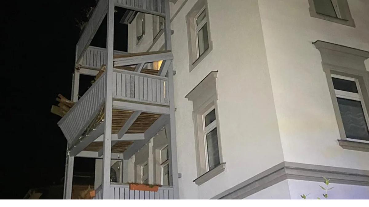 germania--11-victime-dupa-ce-balconul-pe-care-se-tinea-o-petrecre-s-a-prabusit--printre-raniti--un-copil-de-4-ani