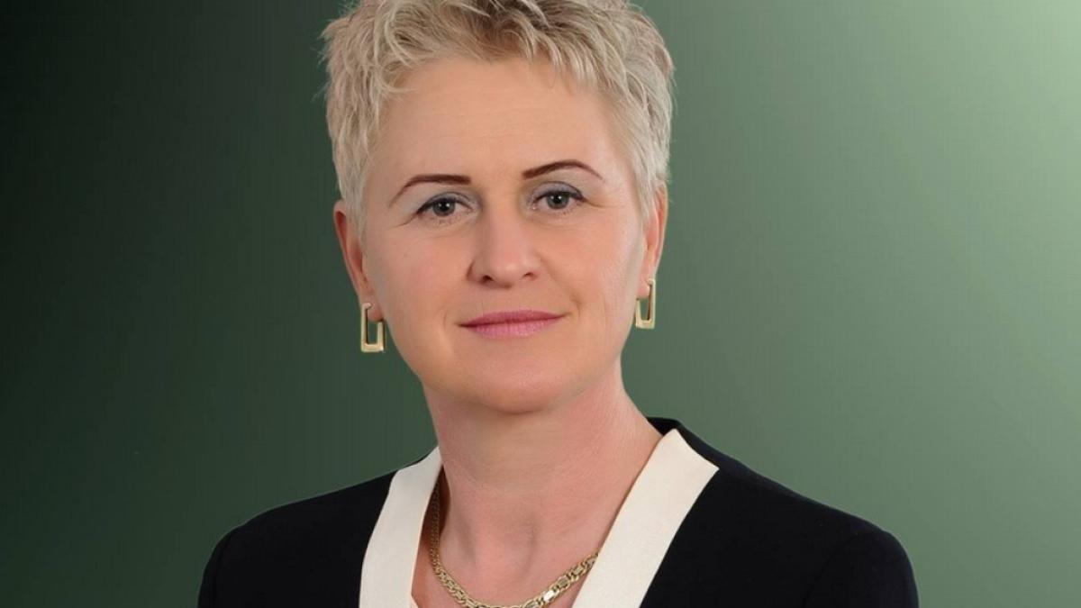 primarita-salacea-858-spagi-nevinovata