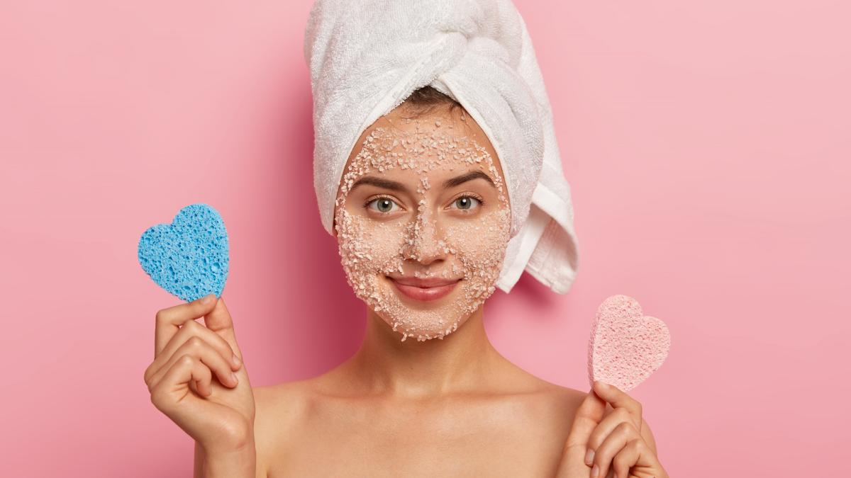 amestecati-un-cartof-ras-cu-putina-miere-secretul-prospetimii-tenului-a-milioane-de-femei--pe-care-industria-frumusetii-il-vrea-ingropat