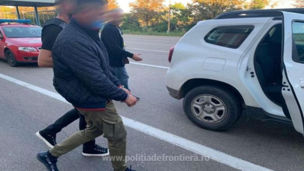 barbat--cautat-de-autoritatile-din-republica-ceha--depistat-in-vama-albita