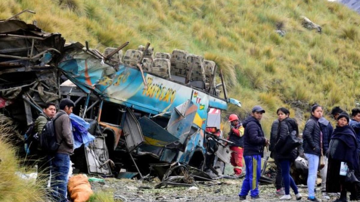 accident-autocar-bolivia