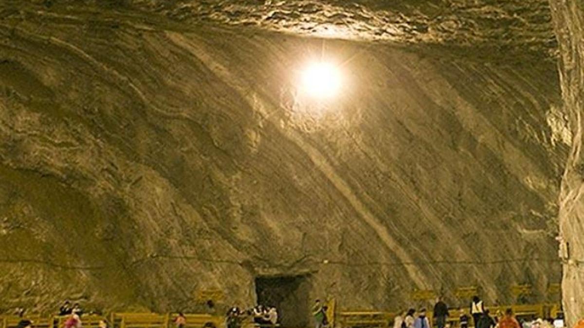 icoane-si-ciocolata-cu-marijuana-la-salina-praid--preot--prc-e2prc-80prc-9dnu-e-drog--e-canepa--e-unsa-cu-dragosteprc-e2prc-80prc-9d