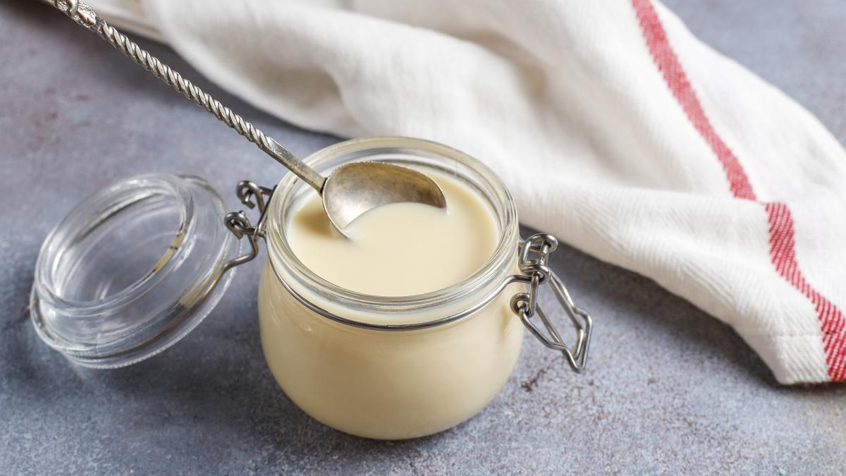 amesteca-bicarbonat-de-sodiu-cu-lapte--remediul-ieftin--eficient-si-la-indemana-oricui--care-te-scapa-de-guturaiul-de-toamna