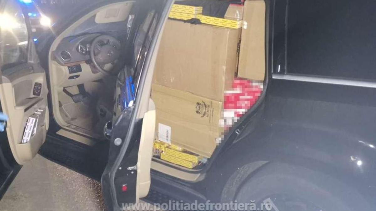 masina--oprita-cu-patru-focuri-de-arma--la-frontiera-romaniei