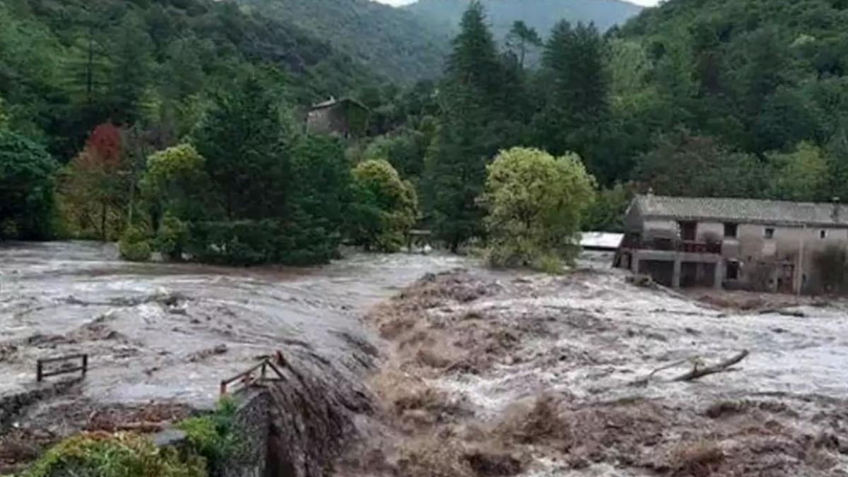 stare-de-catastrofa-naturala--decretata-in-sudul-frantei--dupa-ploile-din-ultimele-zile