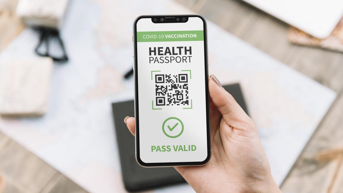 certificatul-verde--obligatoriu-in-restaurante--la-nunti-si-la-activitati-in-spatii-inchise-incepand-de-luni--in-romania