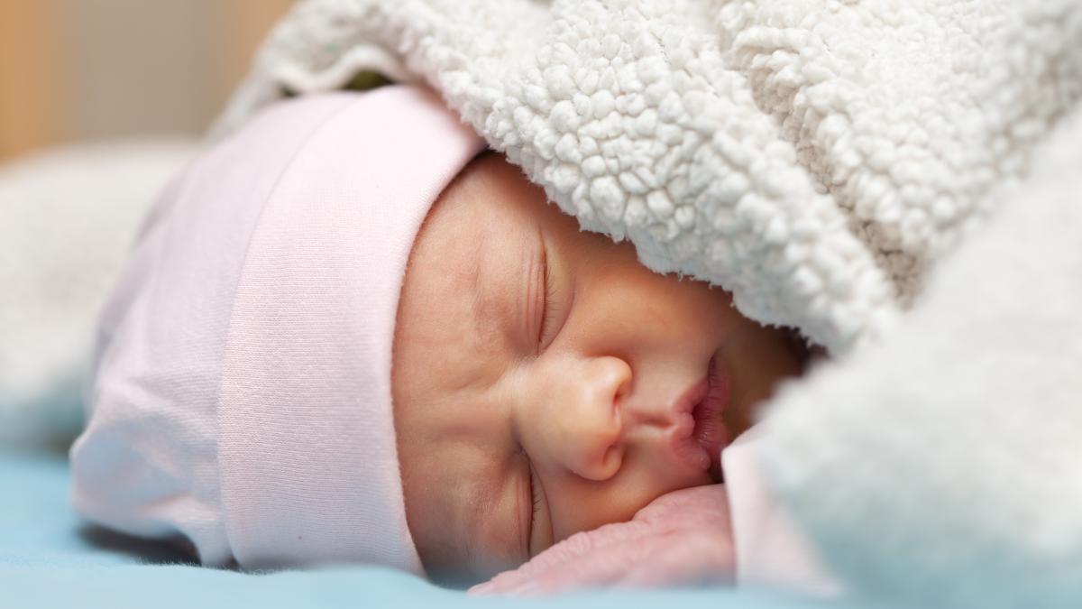 italia--bebelus-roman-de-doar-18-zile--mort-la-sanul-mamei--femeia-a-adormit-in-timp-ce-l-alapta