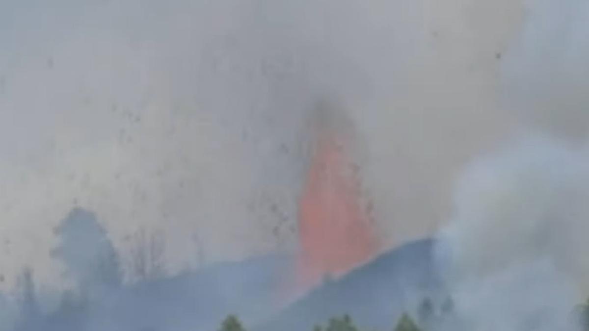 spania--vulcanul-de-pe-insula-la-palma-a-inceput-sa-erupa--oamenii--evacuati