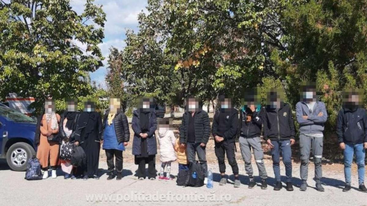 somalezi-si-afgani--depistati-la-frontiera-romaniei--traversand-dunarea-cu-o-barca