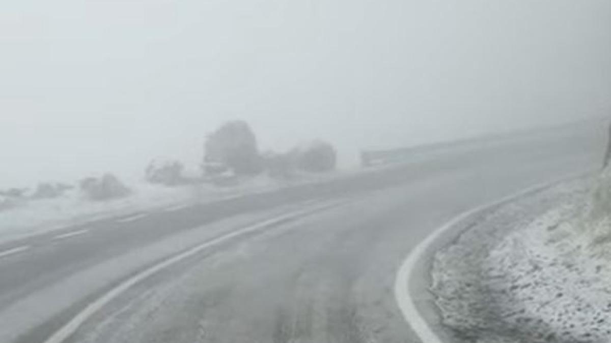 prima-zapada-din-acest-sezon-pe-transfagarasan--soferii--atentionati-sa-circule-cu-atentie