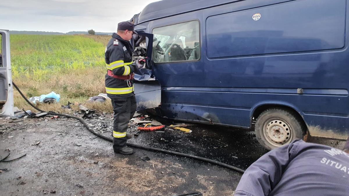 accident-microbuz-ialomita