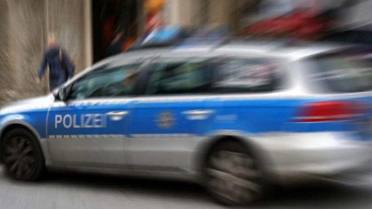 germania--un-roman-a-atacat-o-femeie-pe-strada--a-lovit-o-cu-pumnul-in-fata-si-i-a-furat-telefonul-mobil