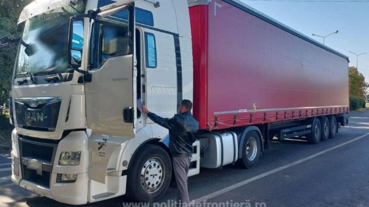 camion--oprit-in-vama-albita--soferul-detine-un-certificat-fals-de-vaccinare-impotriva-covid-19