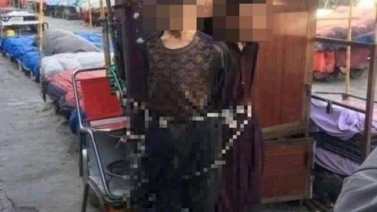 doi-copii-infometati-au-fost-legati-de-un-stalp--dupa-ce-au-furat-paine