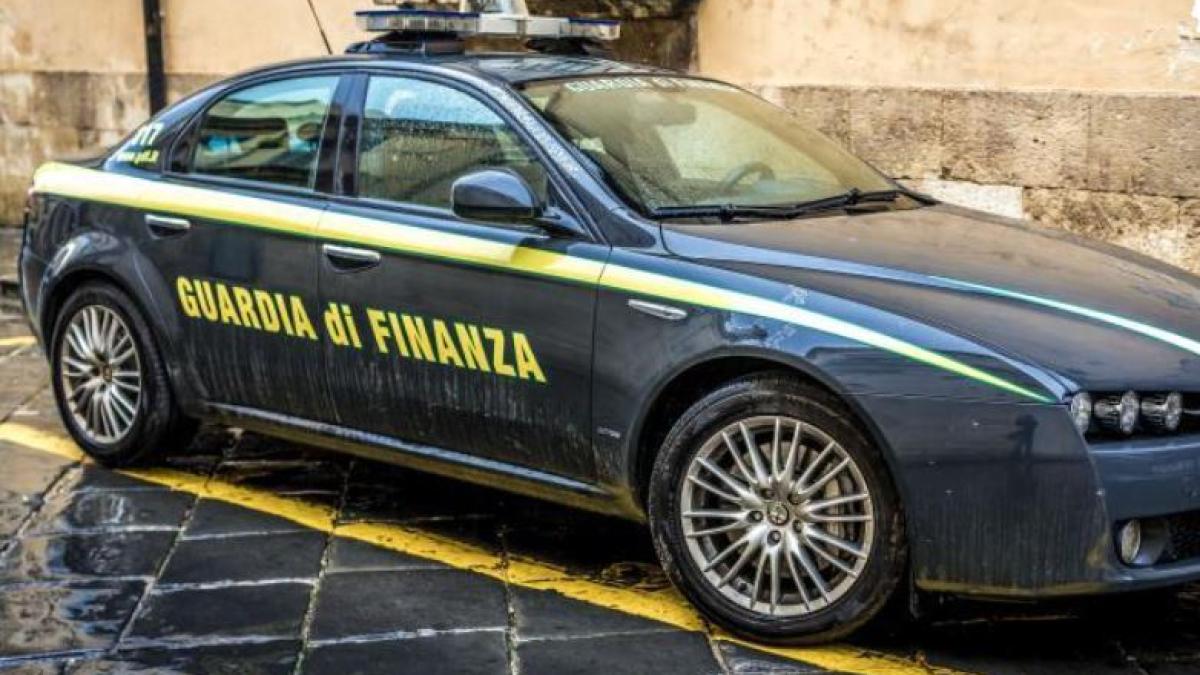 italia--sofer-roman-de-camion--prins-cu-30-de-kilograme-de-cocaina
