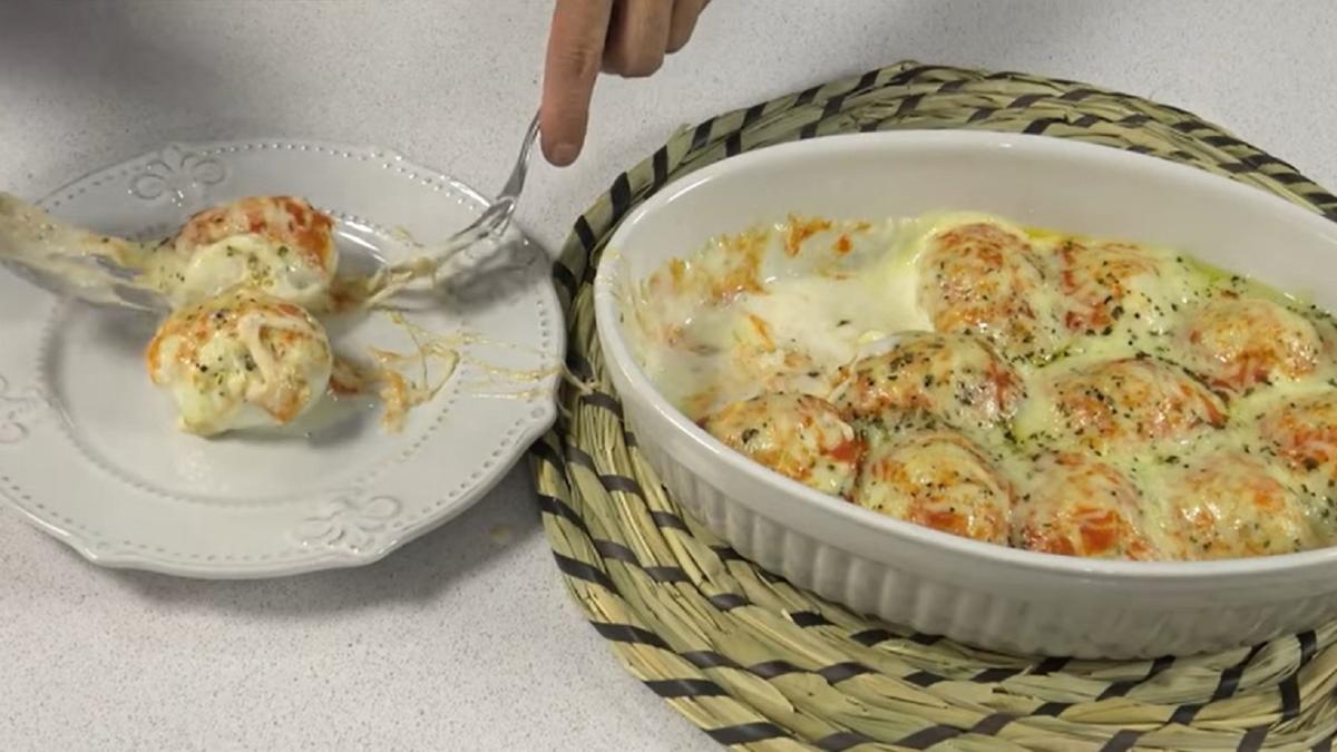 oua-umplute-cu-carne-tocata-la-cuptor--o-reteta-cremoasa-si-delicioasa--ideala-pentru-un-pranz-rapid