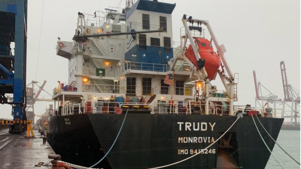 trudy-nava-capitan-roman-franta