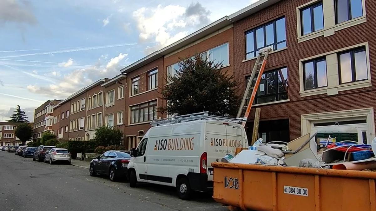 belgia--sfarsit-tragic-pentru-un-muncitor-roman--a-murit-pe-loc-dupa-ce-a-cazut-in-gol-de-la-8-metri