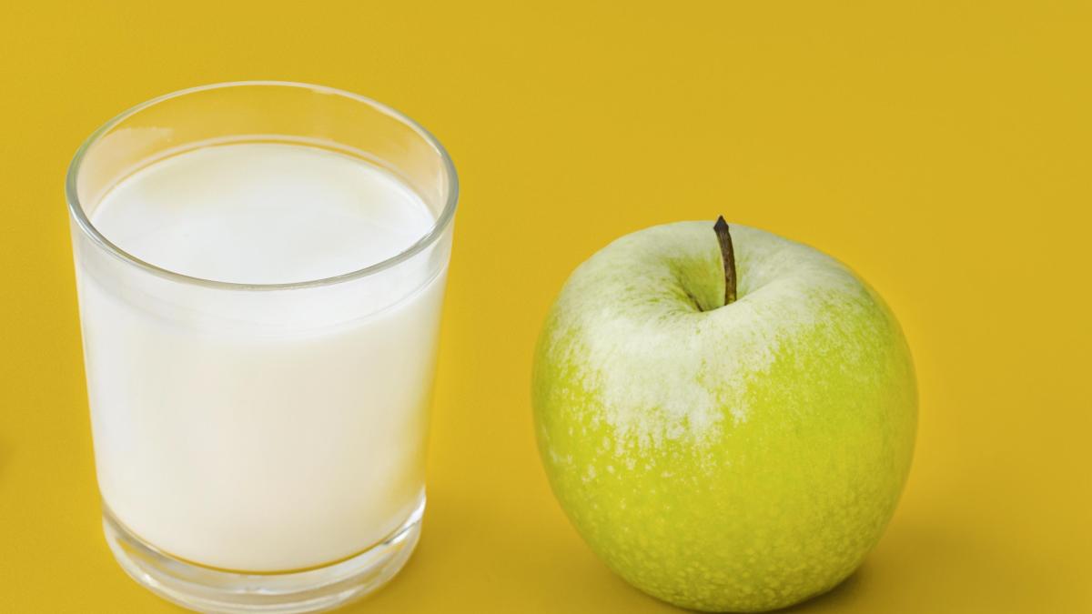 faceti-un-piure-din-mar-si-lapte--aplicati-amestecul-pe-ochi--rezultat-fantastic