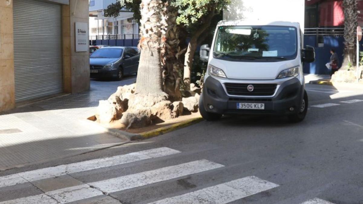 spania--roman--ucis-pe-strada-de-doi-barbati-si-abandonat-intr-o-balta-de-sange