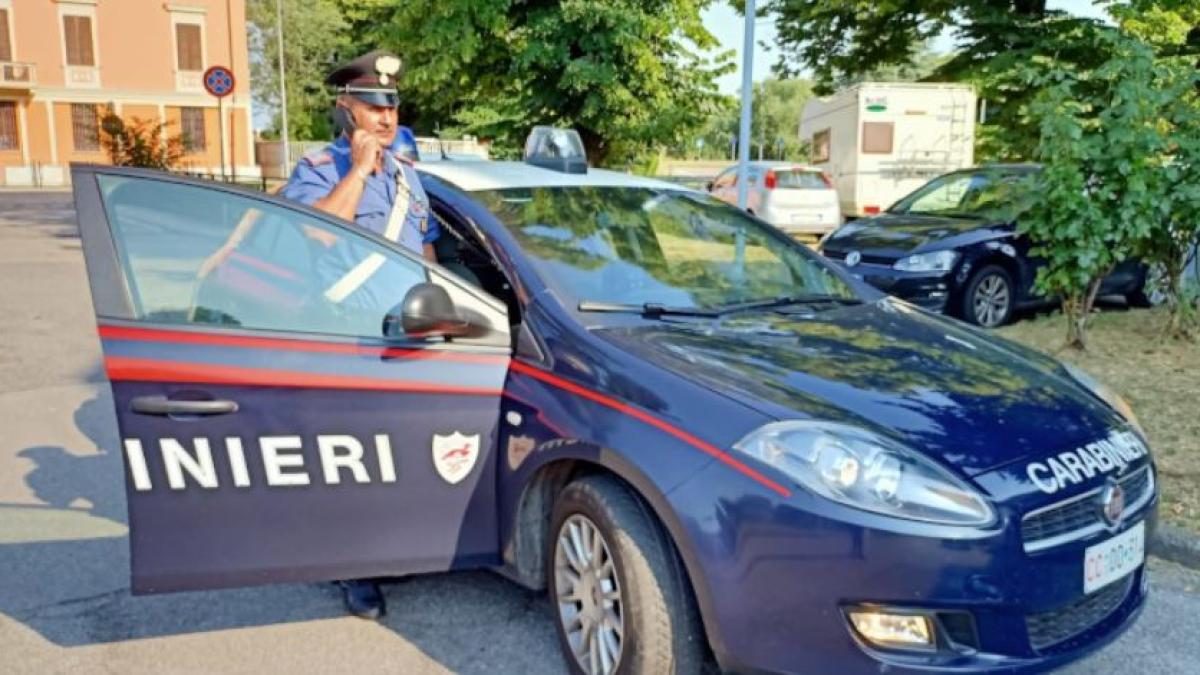 italia--metoda-imbratisarea-face-o-noua-victima--o-romanca--care-a-furat-un-ceas-rolex--arestata