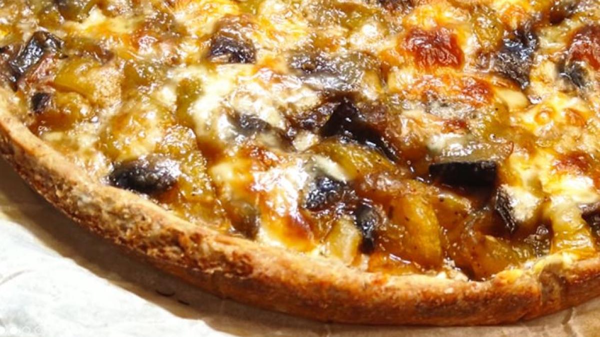 placinta-rustica-cu-vinete-si-ardei--o-adevarata-delicatesa-cu-doar-130-de-calorii