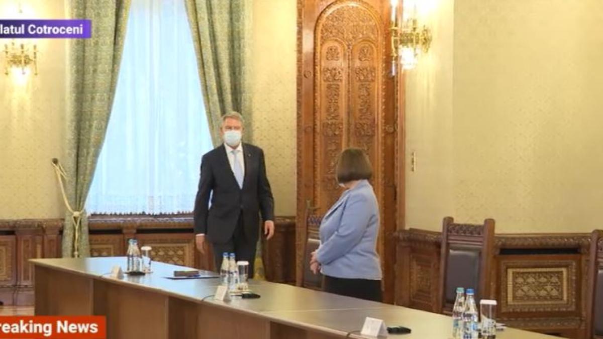 consultari-la-cotrocen--presedintele-iohannis-discuta-cu-delegatia-udmr